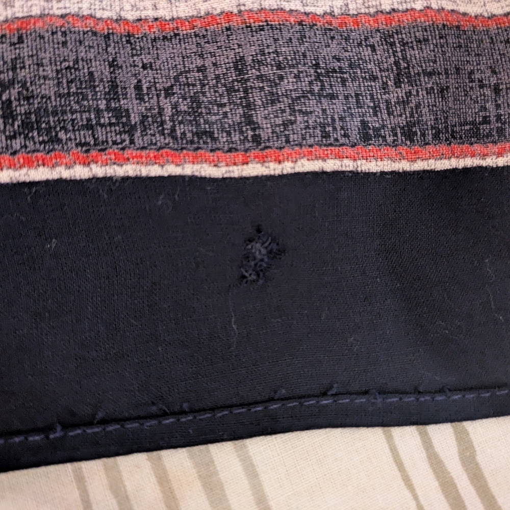 Evan Picone Wool Scarf/Shawl - Picture 6 of 6